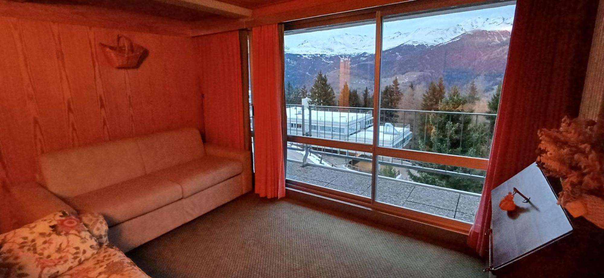Res. Sole Alto Appartamenti Solandra Mezzana  Bagian luar foto