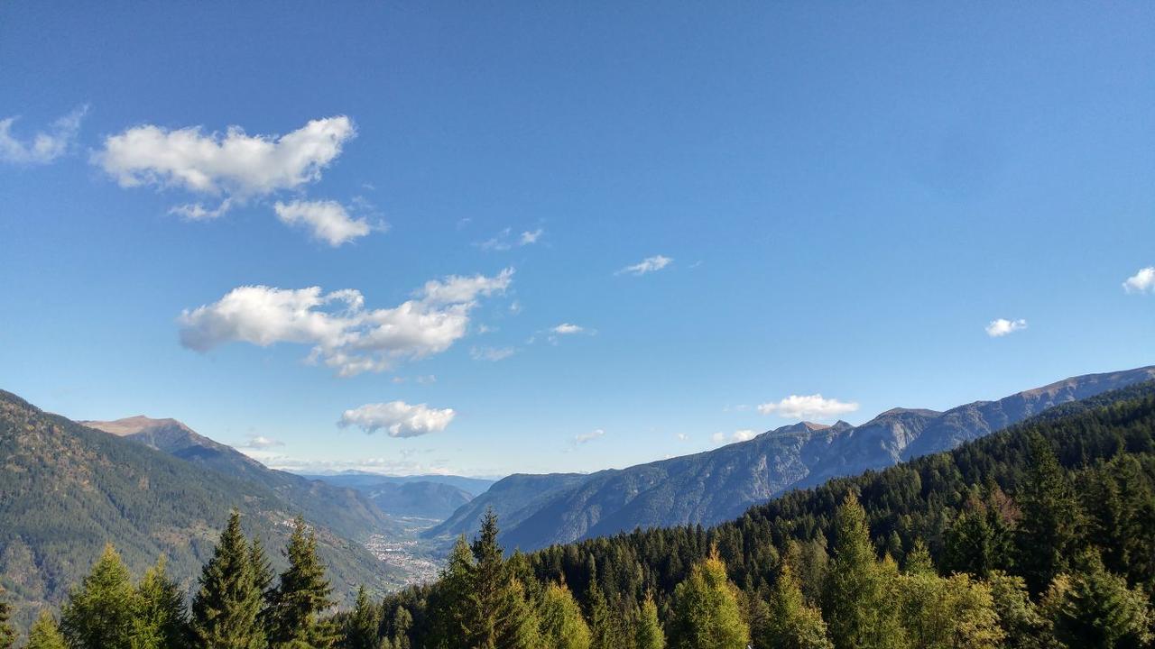 Res. Sole Alto Appartamenti Solandra Mezzana  Bagian luar foto