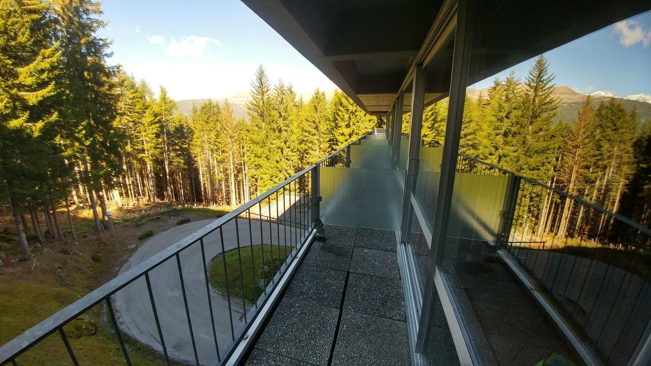 Res. Sole Alto Appartamenti Solandra Mezzana  Bagian luar foto